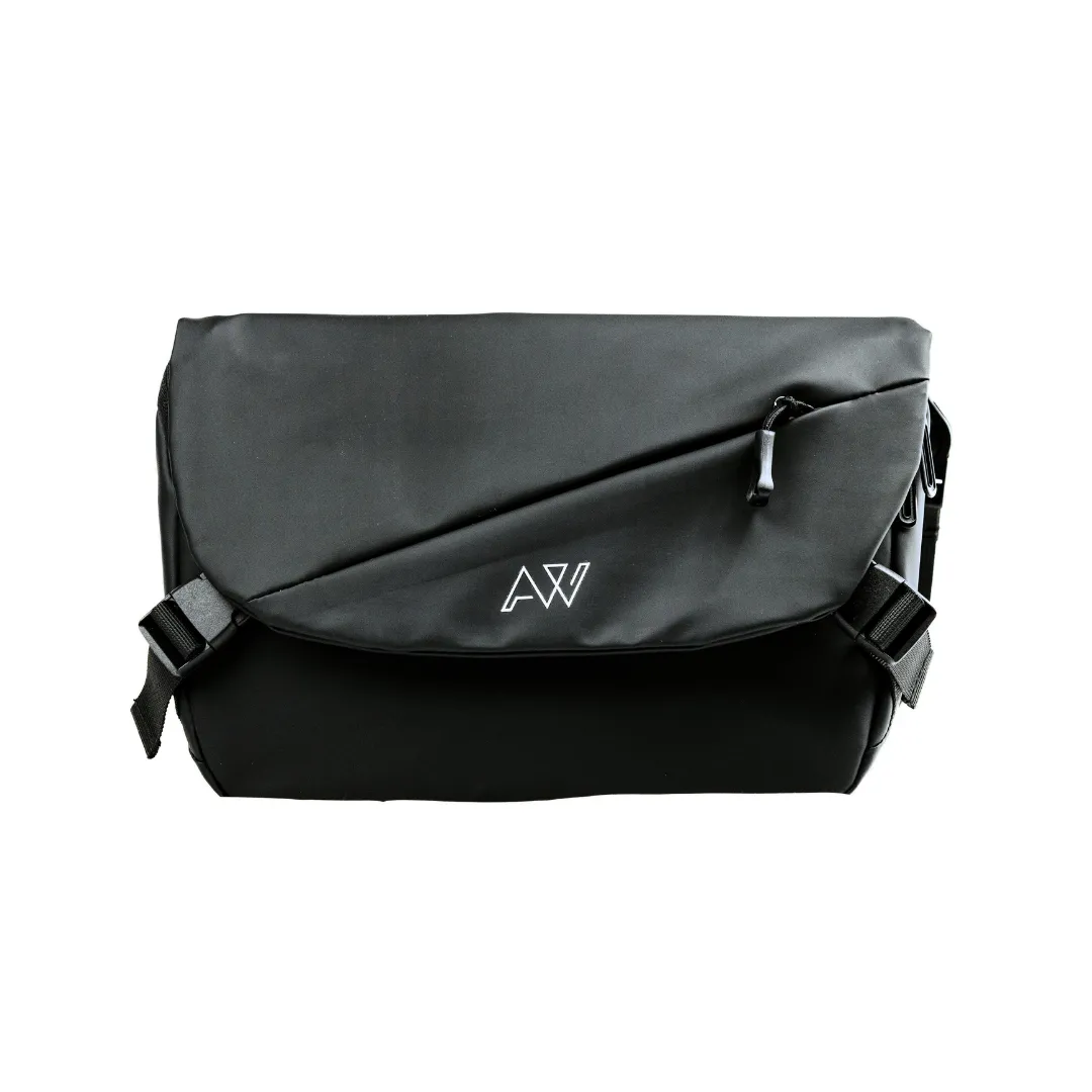 AW Men's Messenger Bag In Waterproof Black Oxford Canvas